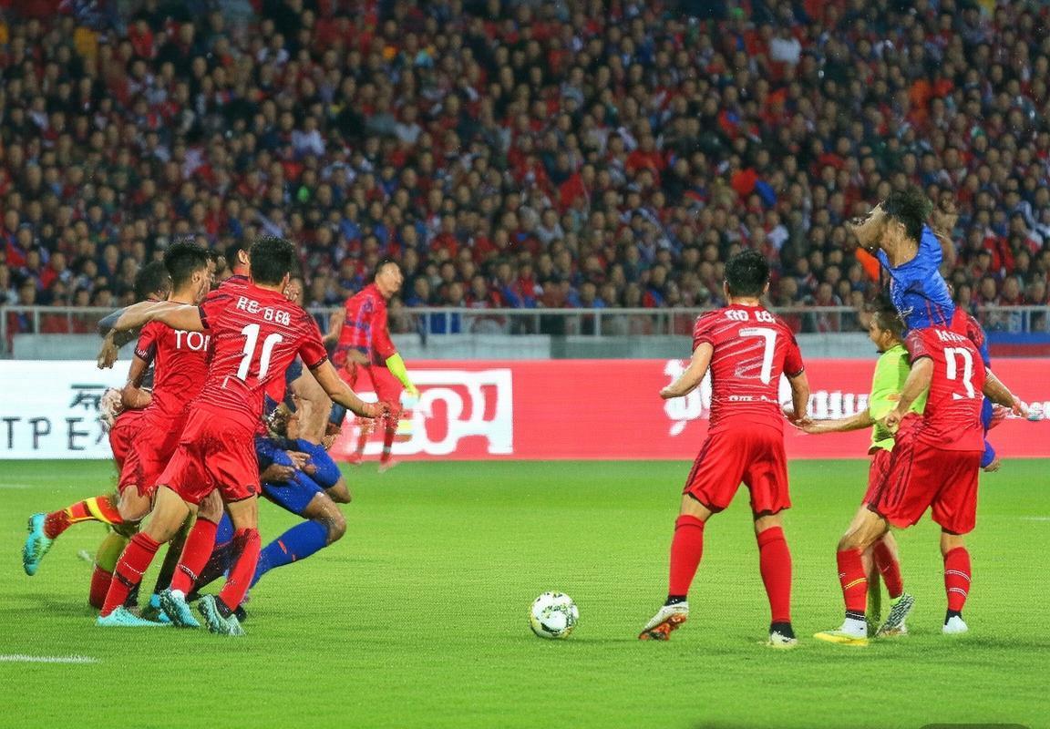 2018中超焦点战：鲁能泰山VS天津泰达巅峰对决回顾(图2)