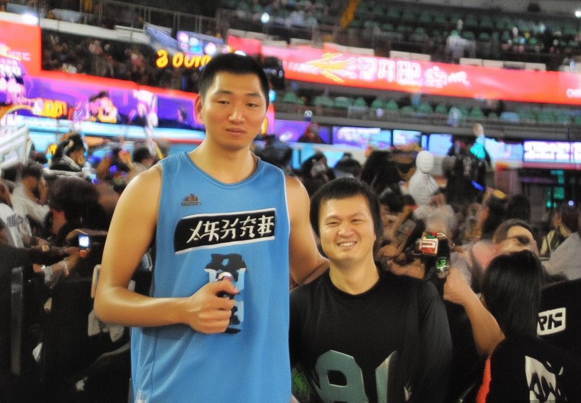 2017年NBA季前赛：火箭对雷霆精彩对决解析及明星球员表现(图2)