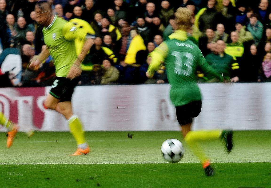 2017年曼城对阿仙奴：瓜迪奥拉与温格的战术火花对决(图4)